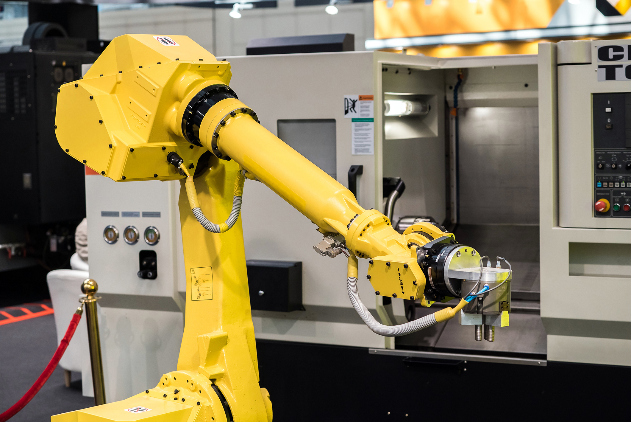You are currently viewing What are the Different Types of Industrial Robots and Their Applications?